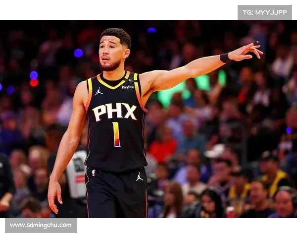 布克职业生涯数据全面分析与成长轨迹探讨